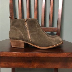 Lucky brand short booties